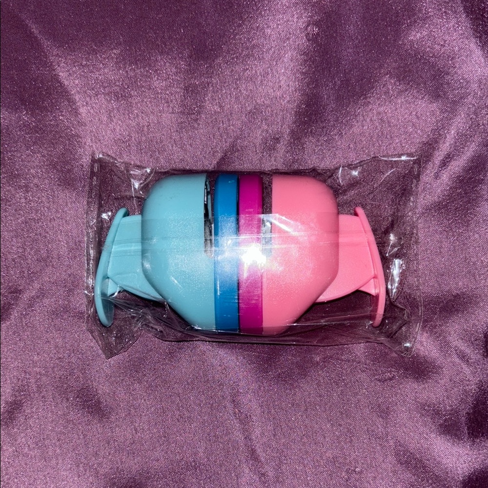 Nail art hole punch